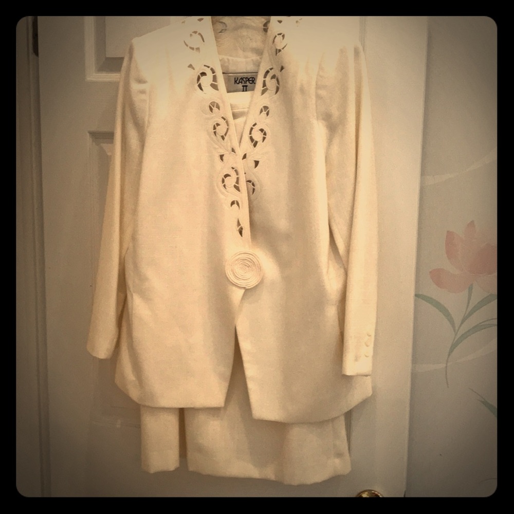 Ivory Suit - Linen